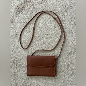 Vintage Coach Swing Wallet British Tan